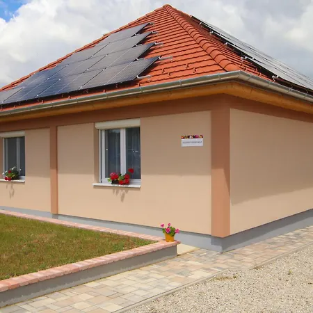 Tulipan Vendeghaz Apartment Polany Exterior photo